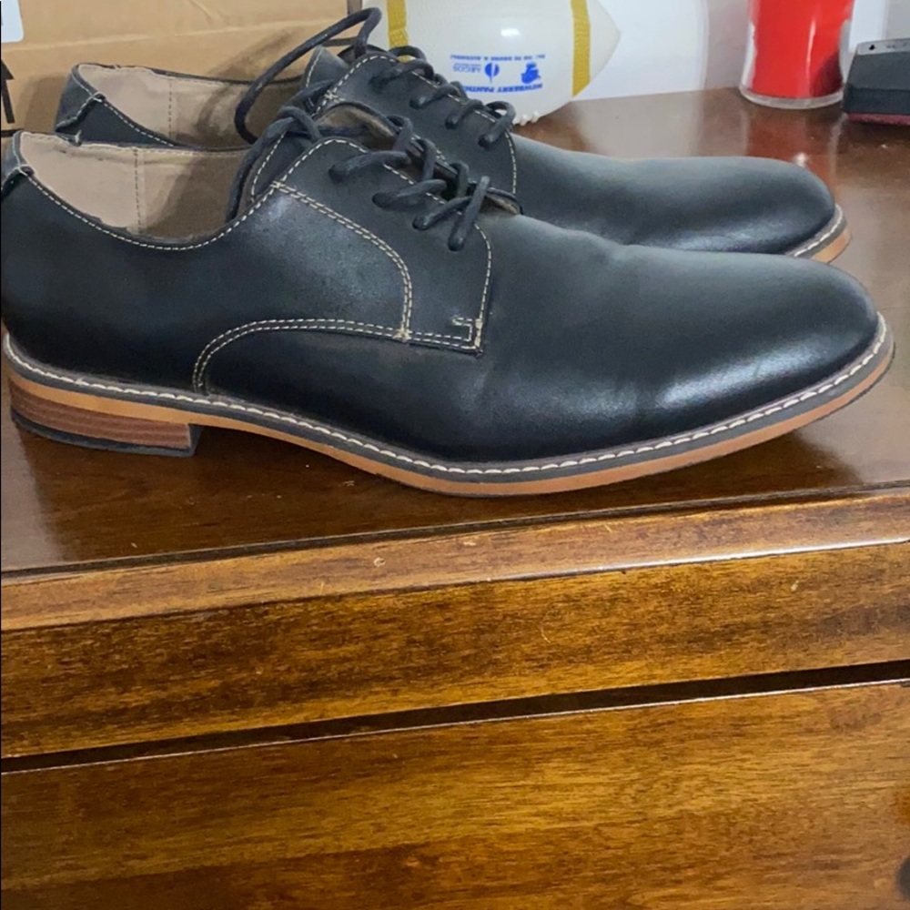 Dress shoes